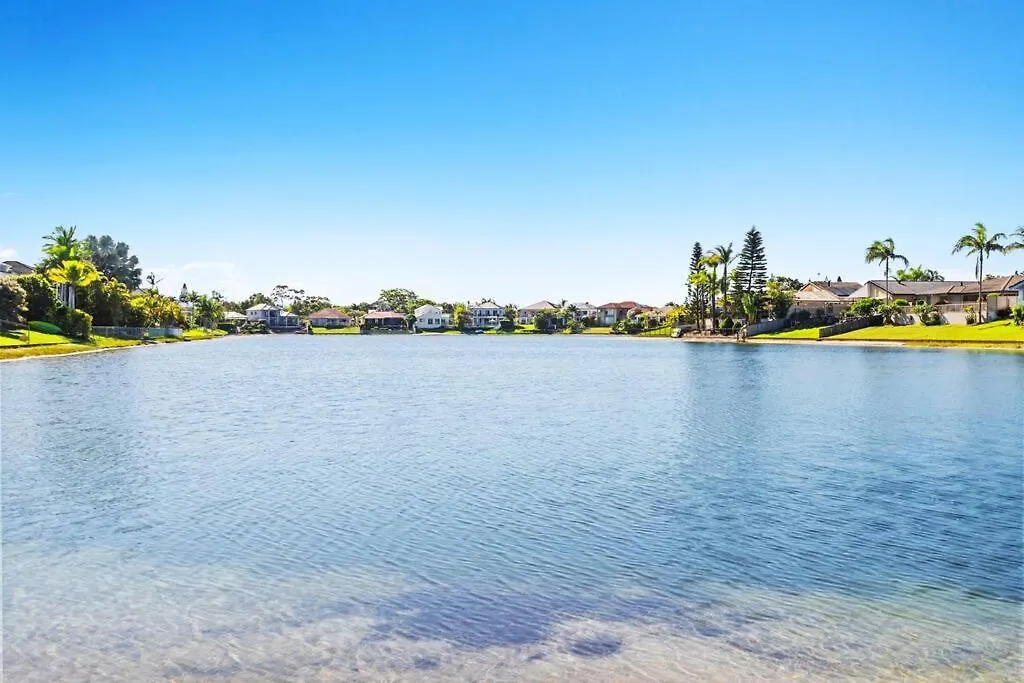 Feriehus Stunning Waterfront Oasis Villa Gold Coast