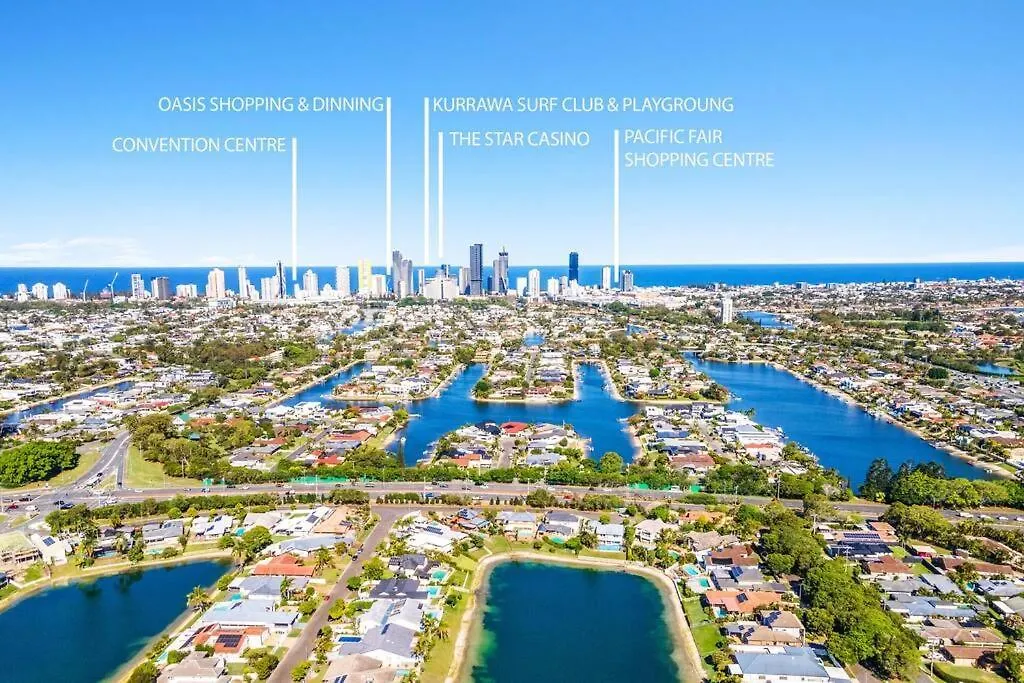 Stunning Waterfront Oasis Villa Gold Coast Australien